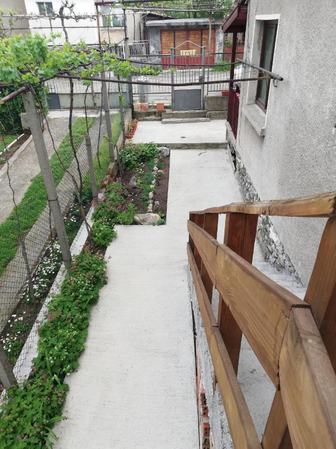 Апартамент Идилия Saparewa Banja Exterior foto